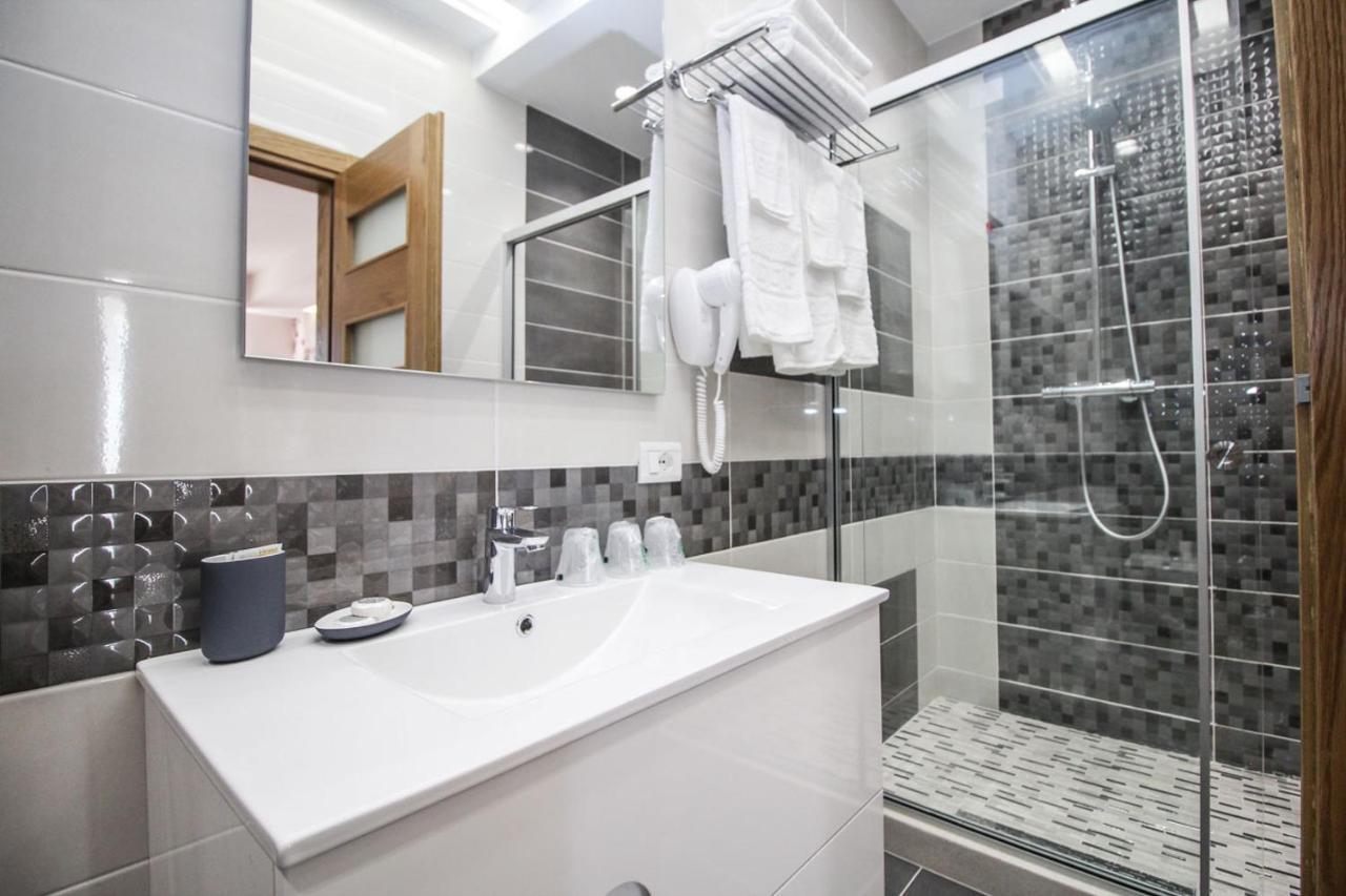 Hotel Kristera Avlonya Dış mekan fotoğraf