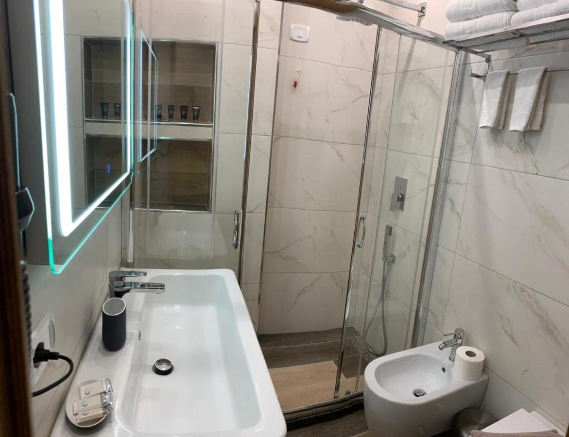 Hotel Kristera Avlonya Dış mekan fotoğraf