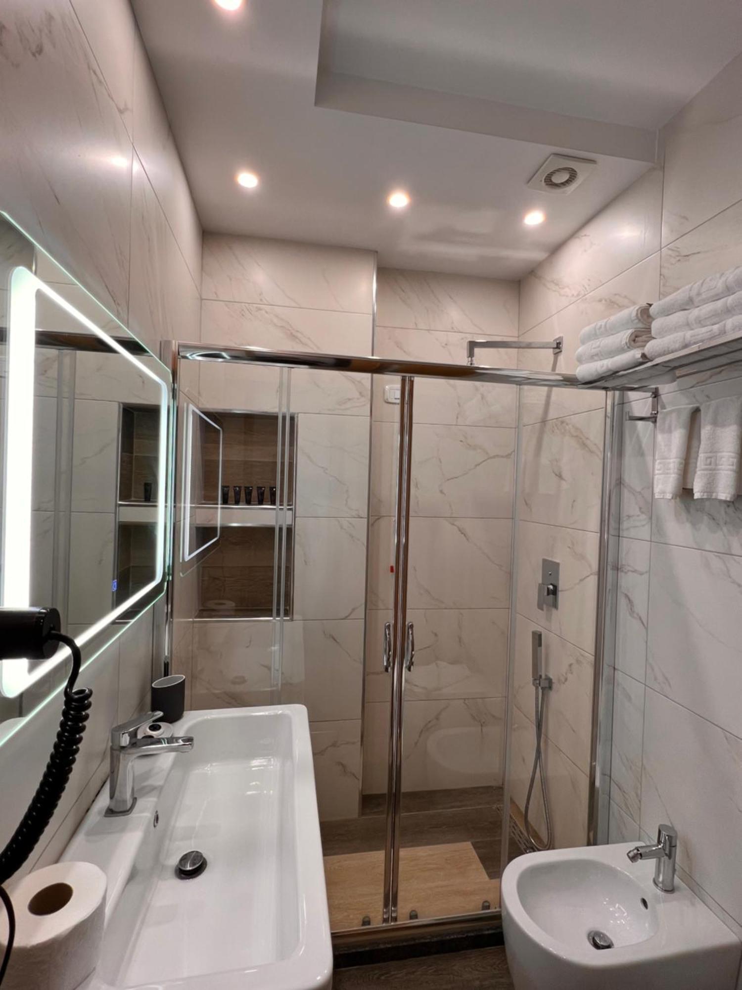 Hotel Kristera Avlonya Dış mekan fotoğraf